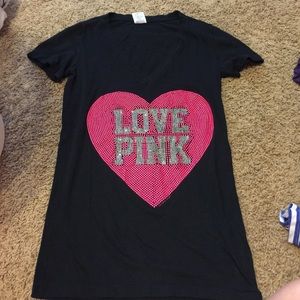 VS PINK TEE
