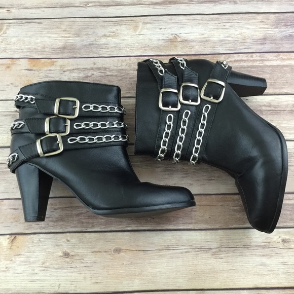 Minx Me Shoes - Minx Me Strappy Chain Ankle Boots