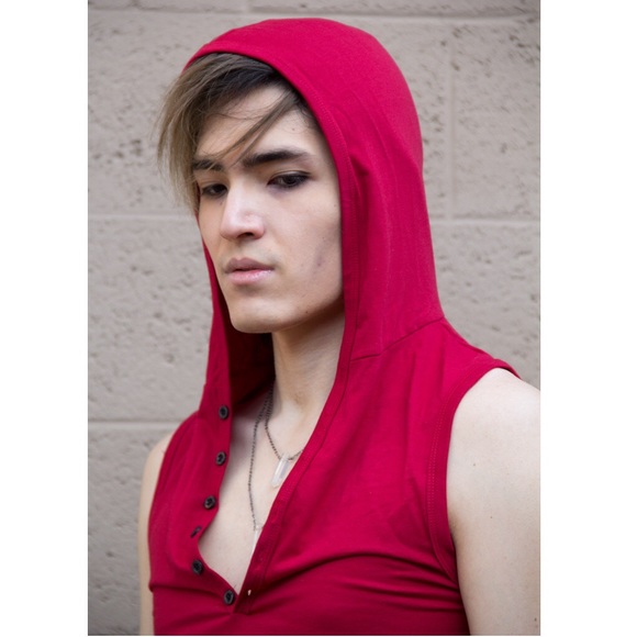 boutique Shirts - 🆕New Red Sleeveless Hooded Tank Top Button Front boutique Shirts - 🆕New Red Sleeveless Hooded Tank Top Button Front
