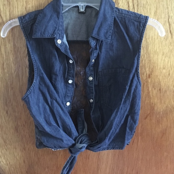 Crop top - Picture 1 of 2
