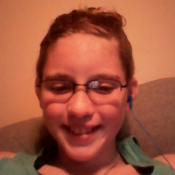 Meet your Posher, Dakota