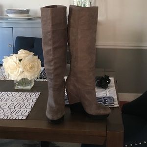 Grey wedge boots