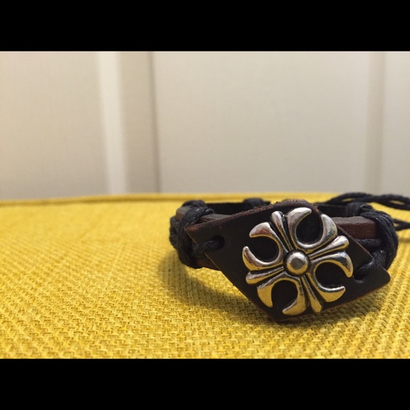 Leather bracelet