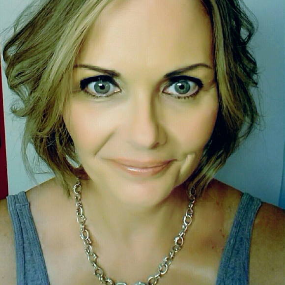 Meet your Posher, Teri