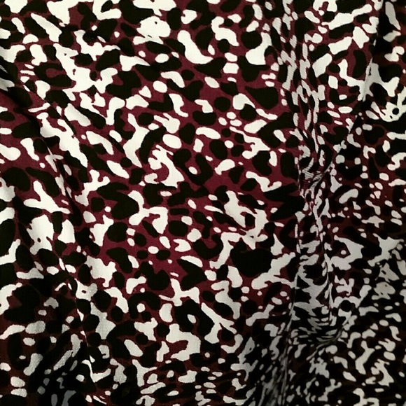 Calvin Klein multi colored blouse - Picture 3 of 4