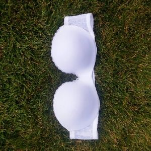 Strapless white lacey bra