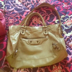 Tan shoulder bag