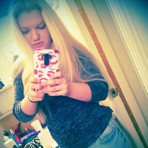 Meet your Posher, Michaela