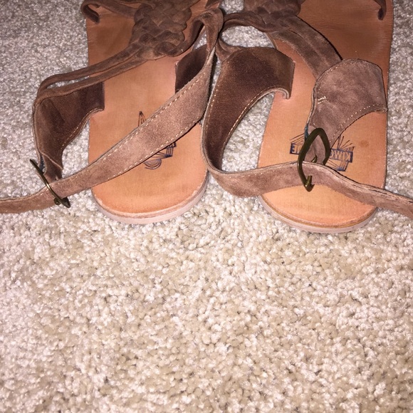 Cute sandals - Picture 2 of 2