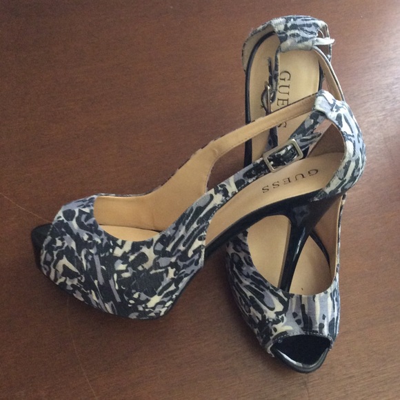 Guess platform heels - Picture 2 of 4