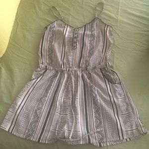 Short romper with pockets