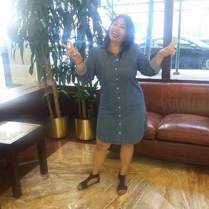 Meet your Posher, Mona