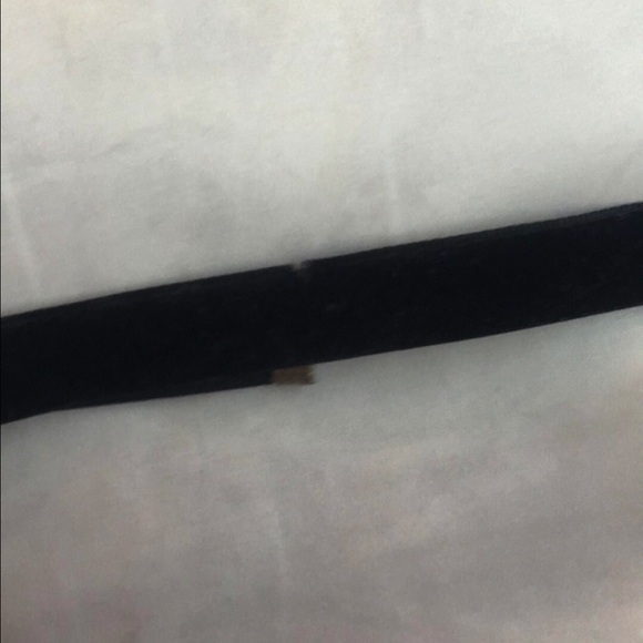 Black velvet choker necklace - Picture 2 of 2
