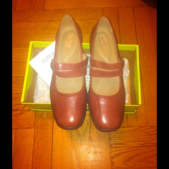 NEW brown shoes by Hotter