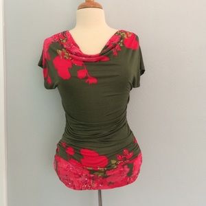 INC floral top with cap sleeve and rushed sides