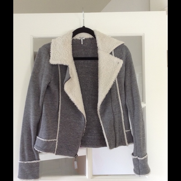Splendid grey/white faux fur zip up light jacket - Picture 1 of 4
