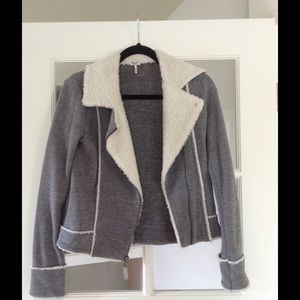 Splendid grey/white faux fur zip up light jacket