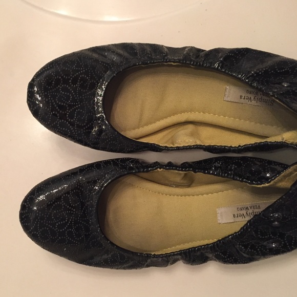 Black Vera Wang Flats
