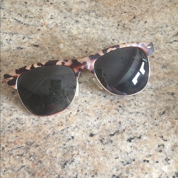Leopard Sunglasses