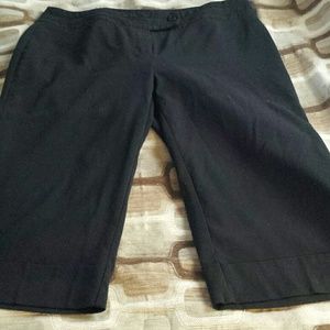 Sz.16w black dress capris