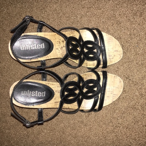Black cork wedges