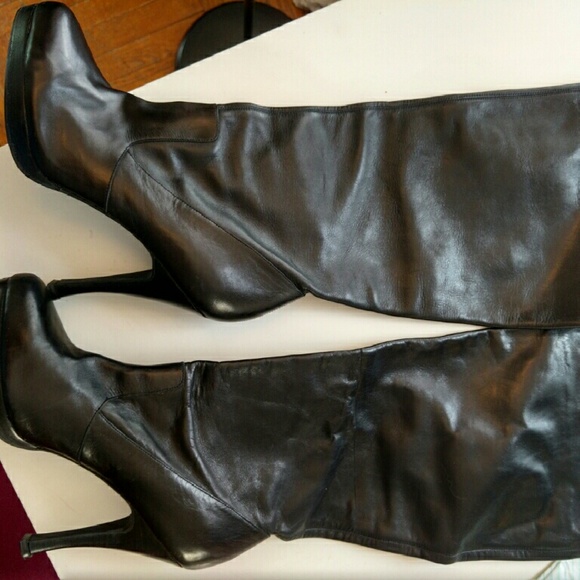 Bcbg generation black high heeled boots