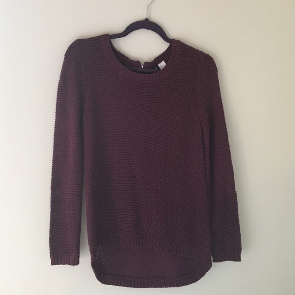 Maroon sweater