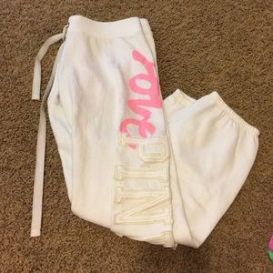 VS PINK CROP PANTS