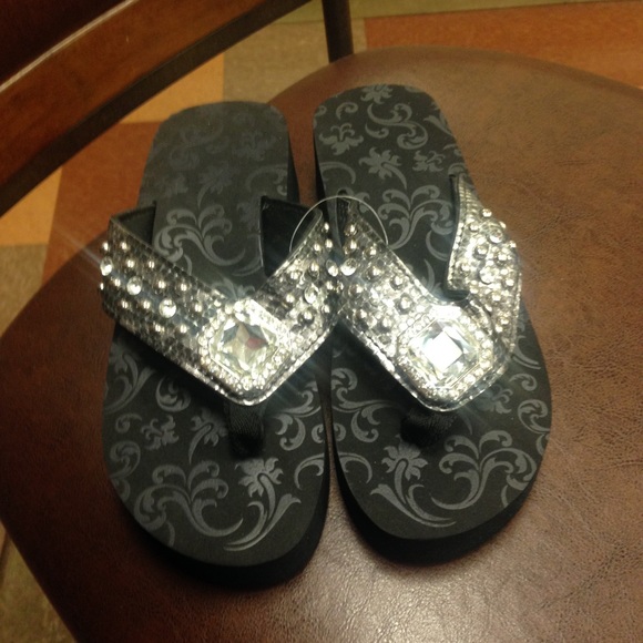 Silver bling studded rhinestone cowgirl flip flops