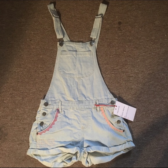 COTTON ON BLEACH BLUE OVERALLS