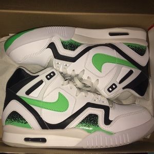 NIKE AIR TECH CHALLENGE II