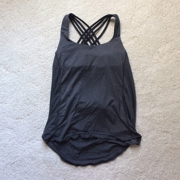Lululemon Free to be wild tank with built in bra