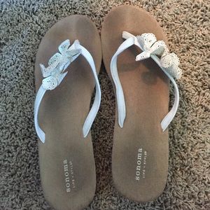 Sonoma wedged flip flops