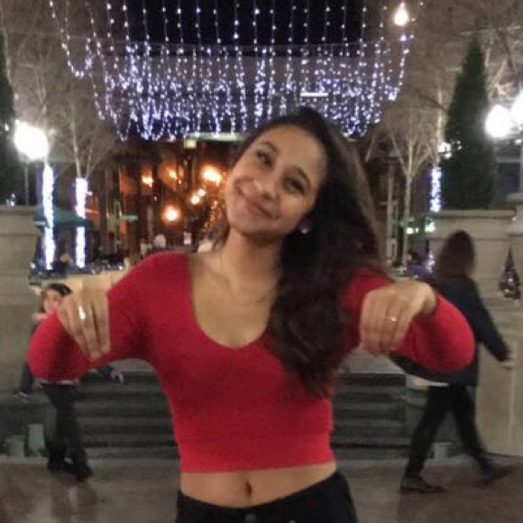 Meet your Posher, Mitzy - Picture 2 of 3