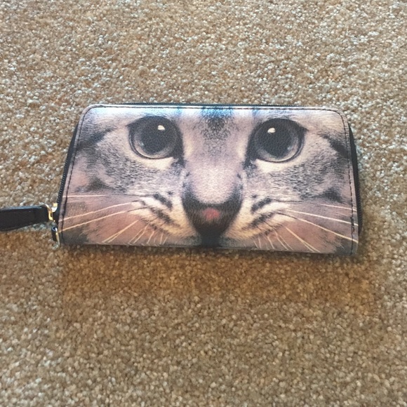 Cat face wallet