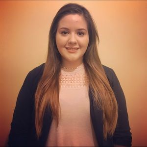 Meet your Posher, Elizabeth