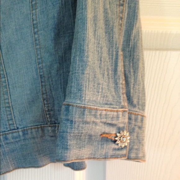 Jean jacket - Picture 4 of 4