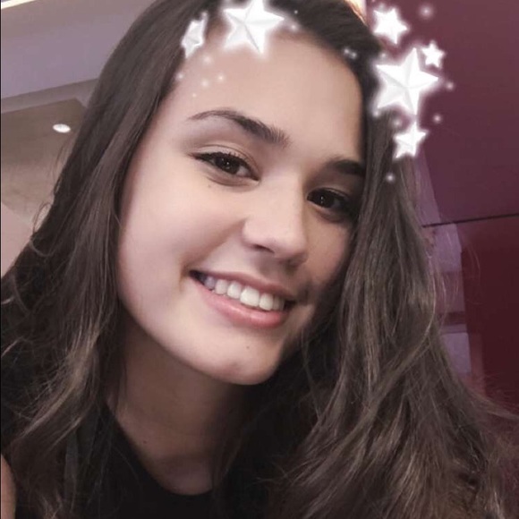 Meet your Posher, Serina