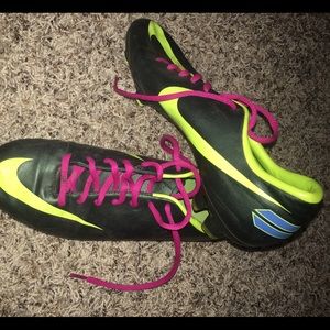 NIKE soccer cleats