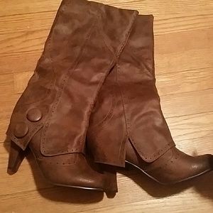 Gorgeous Brown knee boots