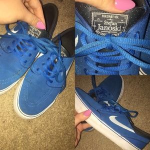 Nike Janoski