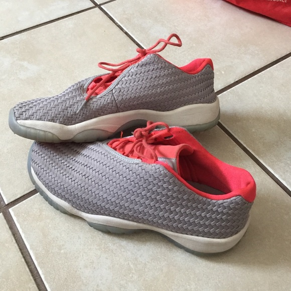 Futures on sale everyone - Picture 3 of 3