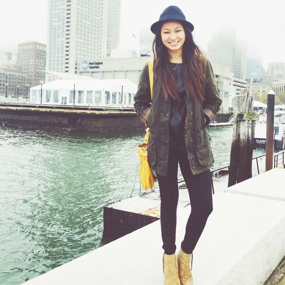 Meet your Posher, Helene - Picture 4 of 4