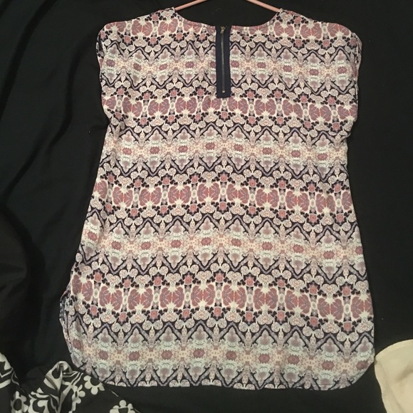 Flowy blouse - Picture 3 of 3