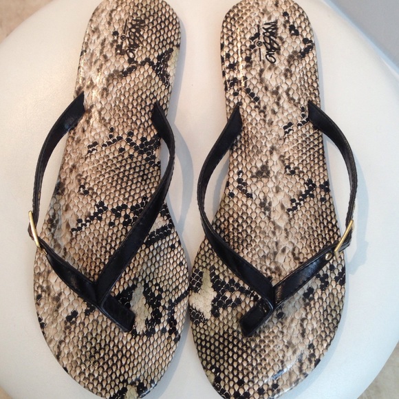 CUTE SANDALS - Picture 2 of 3