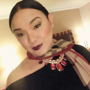 Meet your Posher, Dennis