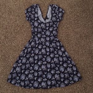 Comfortable, t-shirt material, floral dress