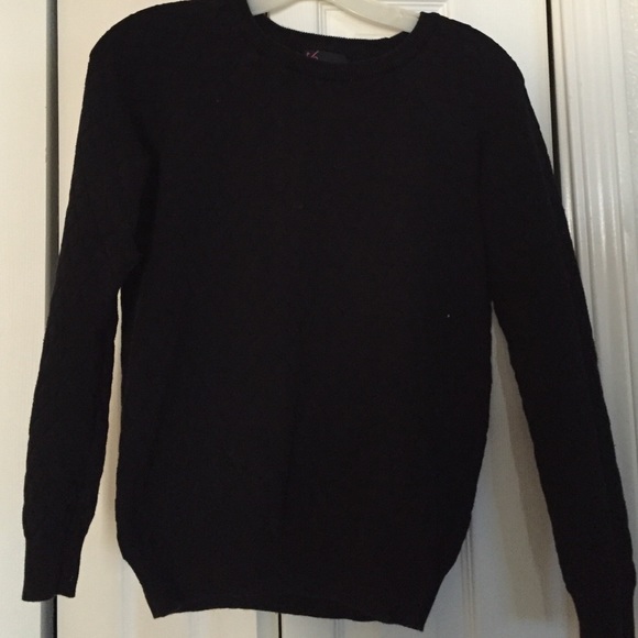 Quilted black sweater