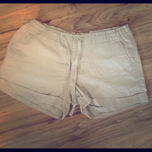 Old navy drawstring shorts size 6