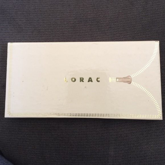 Lorac eye shadow unzipped